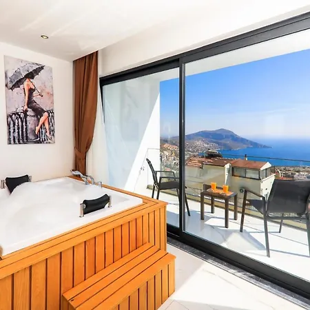 Modern 4 Bedroom With Sea Views & Salt-water Pool 别墅 *